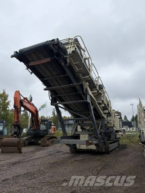 Metso Lokotrack LT330D Mobiilimurskaimet