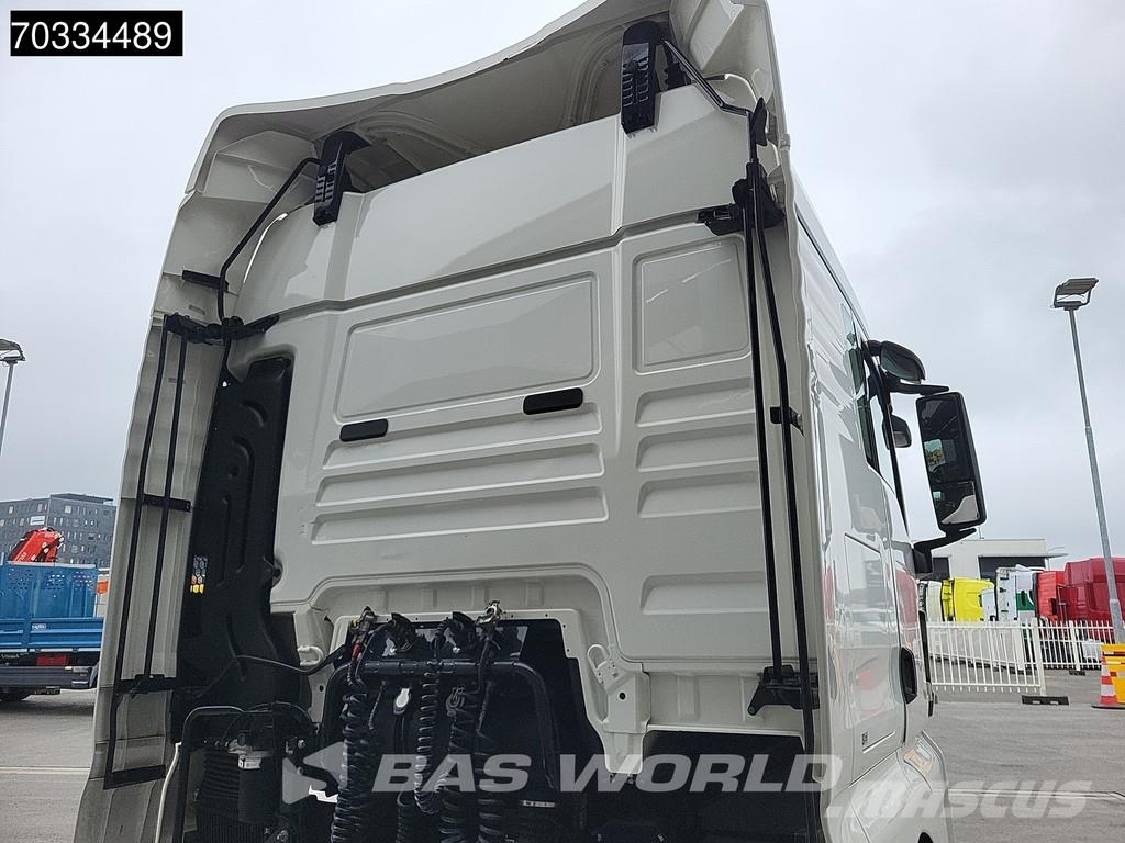 MAN TGX 18.470 4X2 XLX Mega Retarder 2x Tanks Standkli Motrici e Trattori Stradali