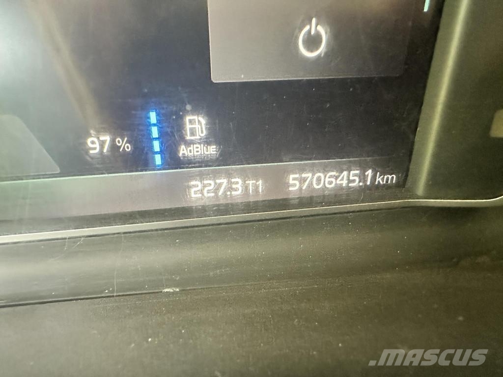 Volvo FH SIISTI VTA 2+2 ILMAJOUSI VEDONKATKAISU VOLVO Tomruk kamyonlari