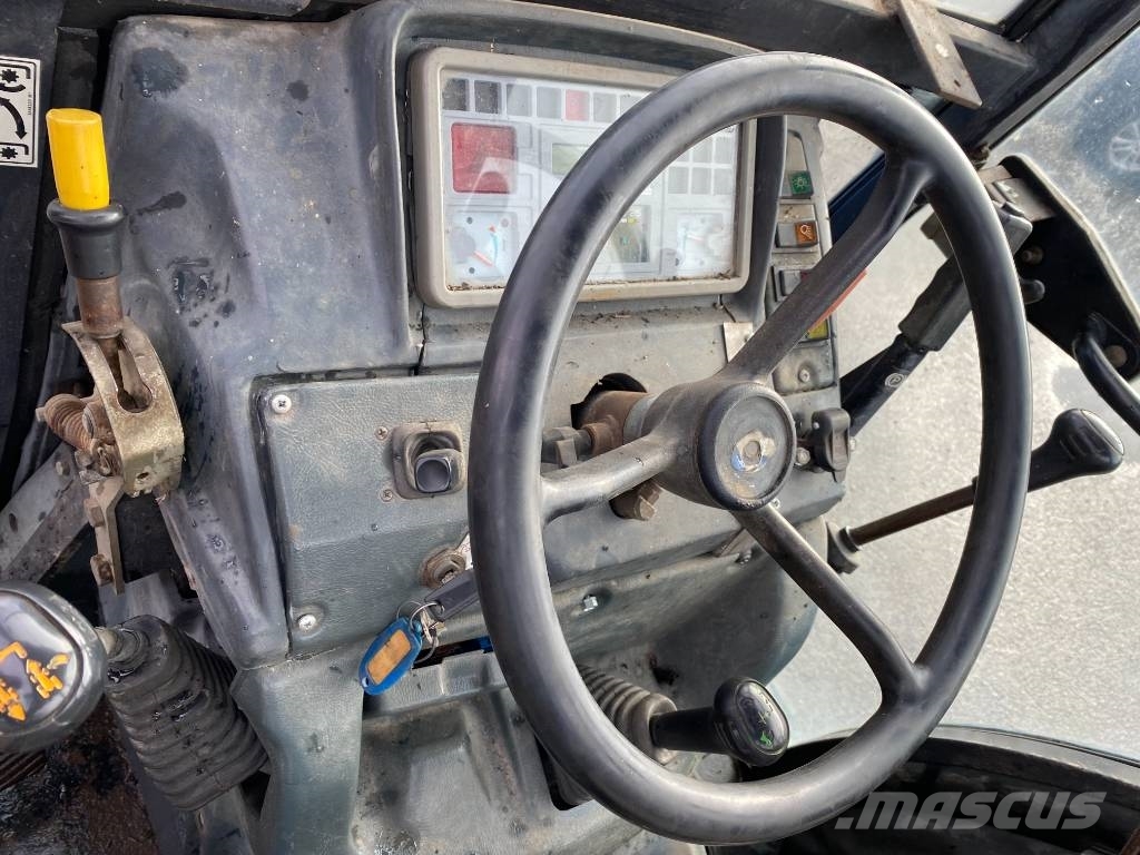 Landini REX R70V Enjambeur a Grand dégagement endommagé Traktörler