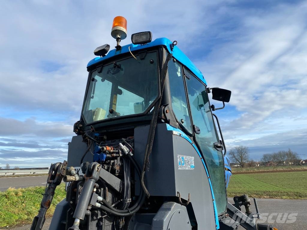 Landini REX R70V Enjambeur a Grand dégagement endommagé Traktörler
