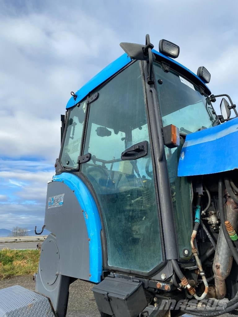 Landini REX R70V Enjambeur a Grand dégagement endommagé Traktörler