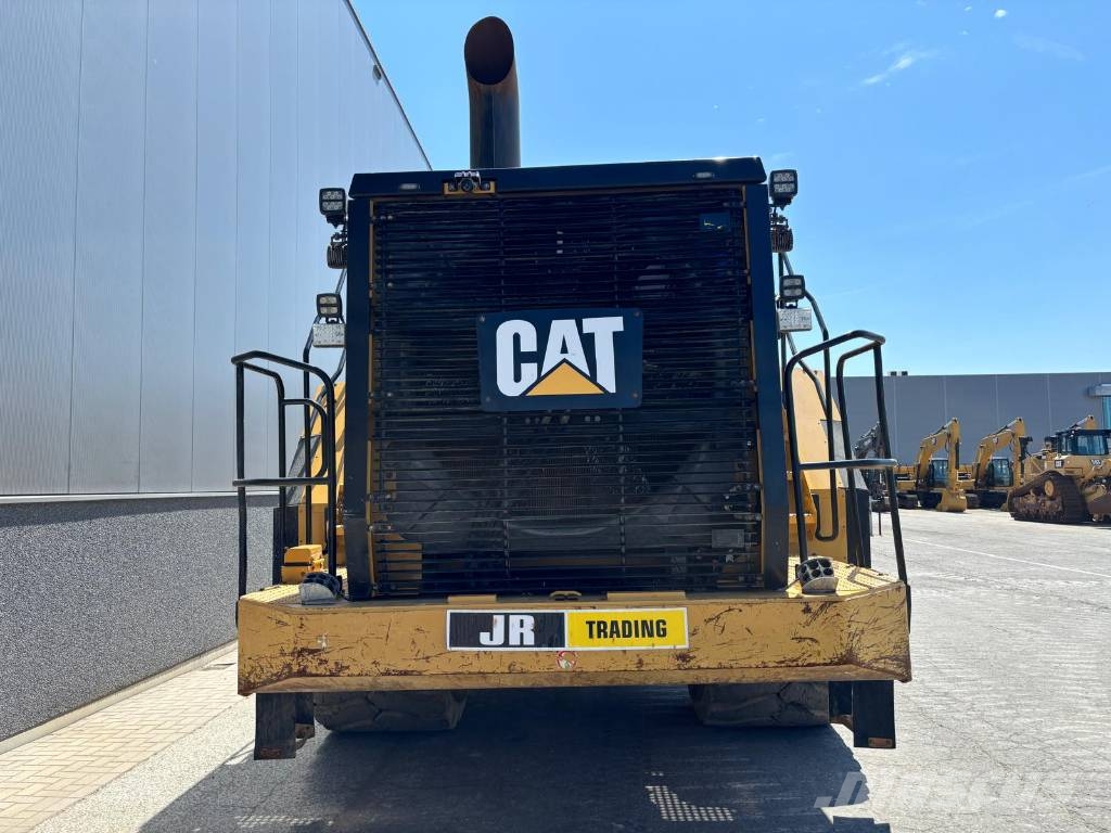 CAT 988 K (CE + EPA) Kolesni nakladalci