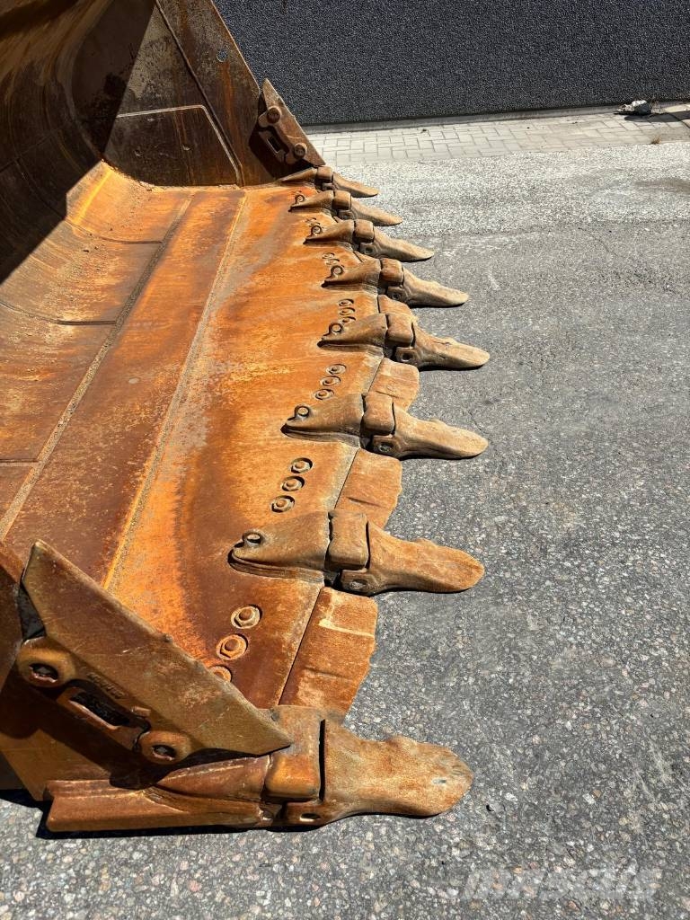 CAT 988 K (CE + EPA) Kolesni nakladalci