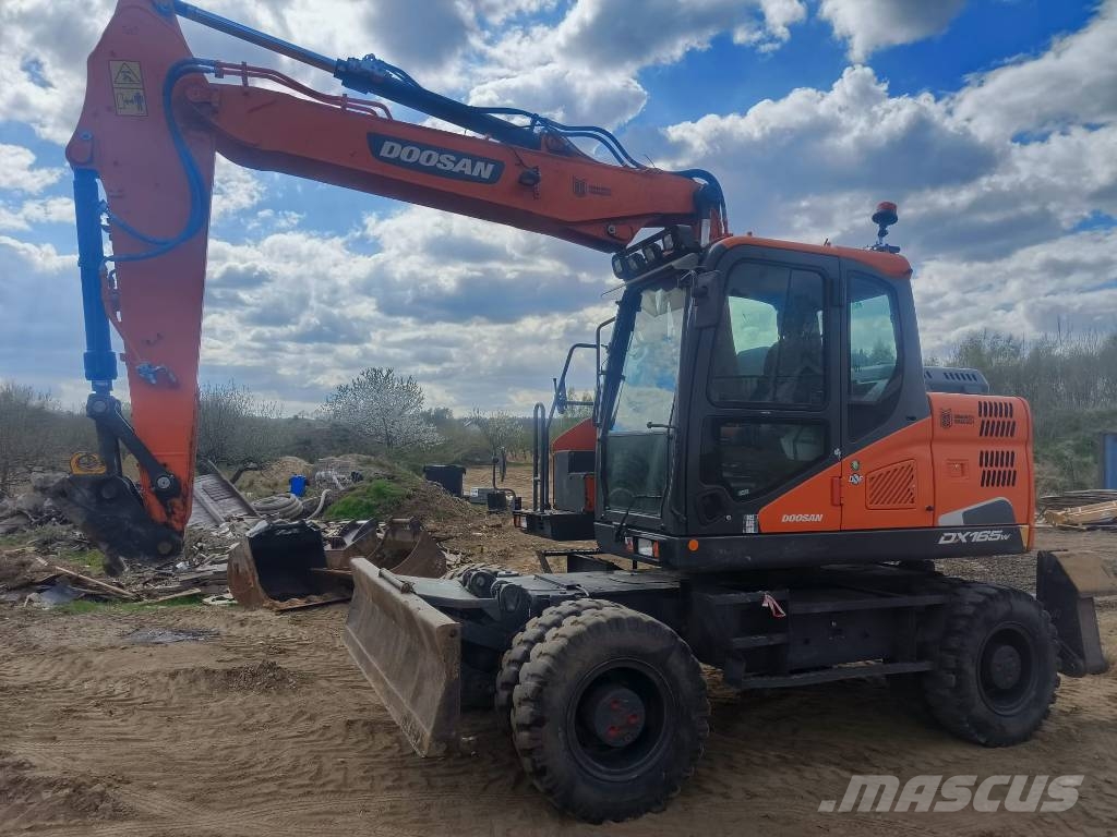 Doosan DX 165 W-5 Gravemaskiner på hjul