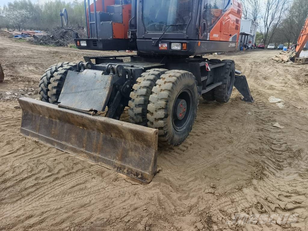 Doosan DX 165 W-5 Gravemaskiner på hjul