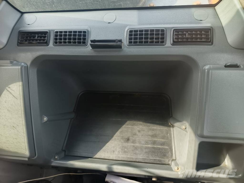 Doosan DX 165 W-5 Gravemaskiner på hjul
