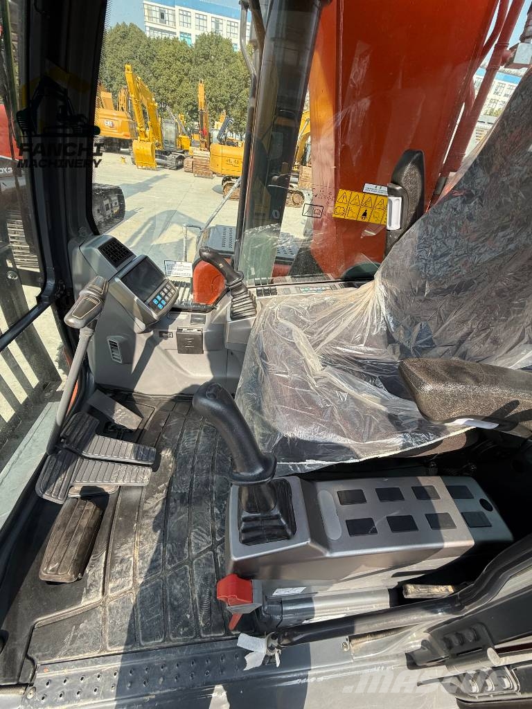 Develon DX 225 LC Raupenbagger