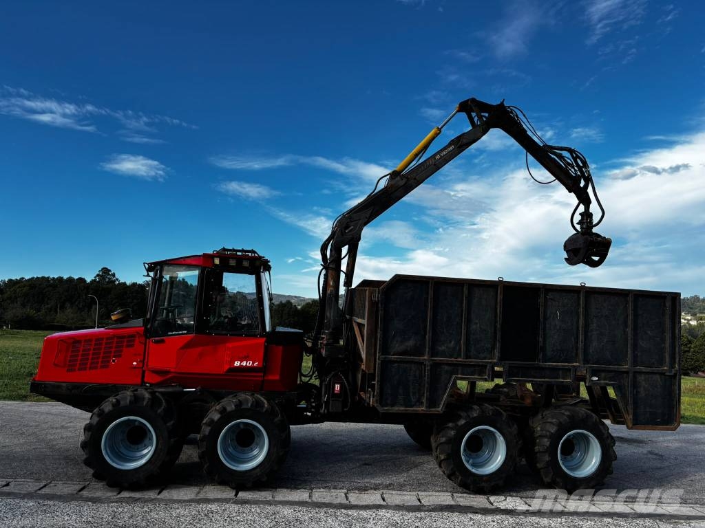 Valmet 840.2 Forvarderi