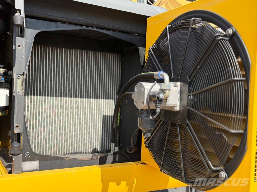 New Holland MH Plus Wielgraafmachines