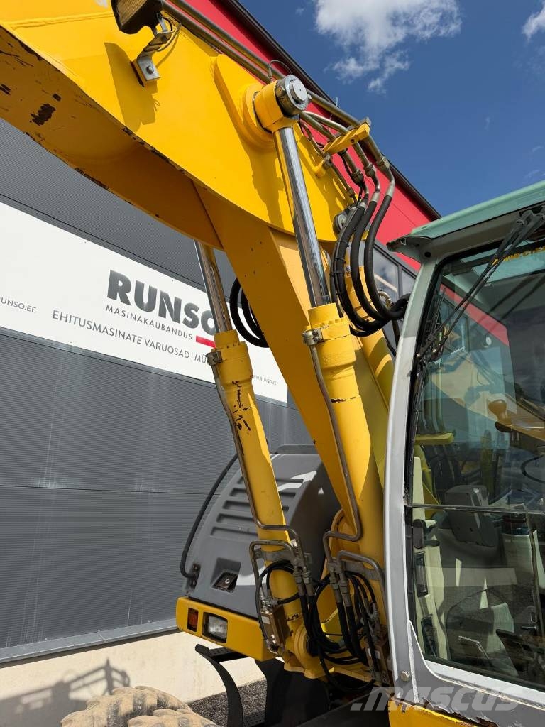 New Holland MH Plus Wielgraafmachines