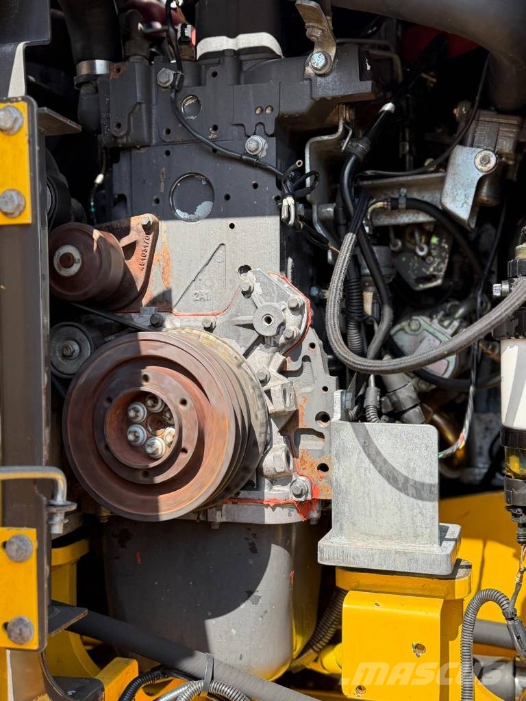 New Holland MH Plus Wielgraafmachines