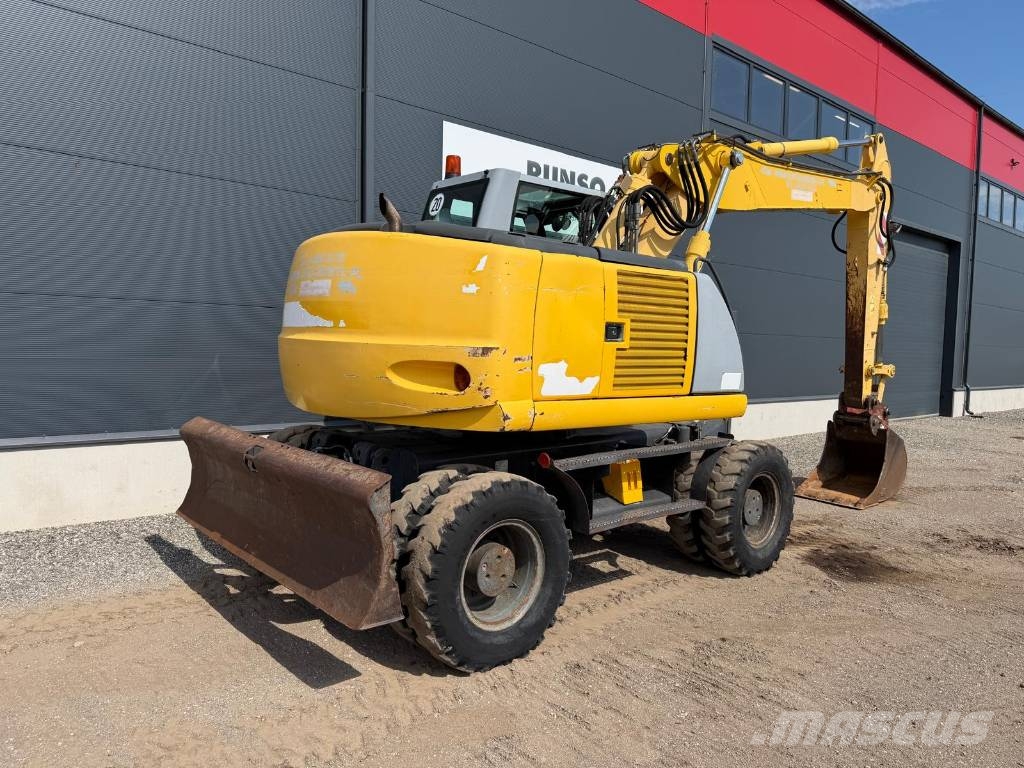New Holland MH Plus Wielgraafmachines