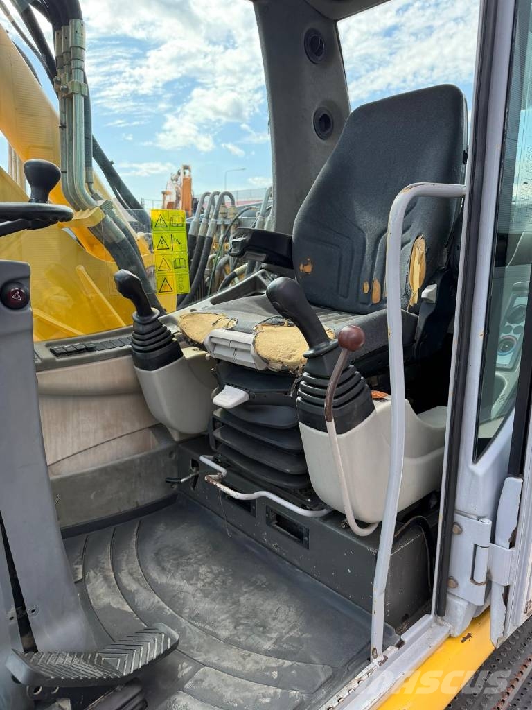 New Holland MH Plus Wielgraafmachines