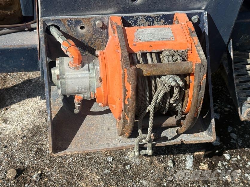 Tamrock Command 110e معدات الثقب السطحي