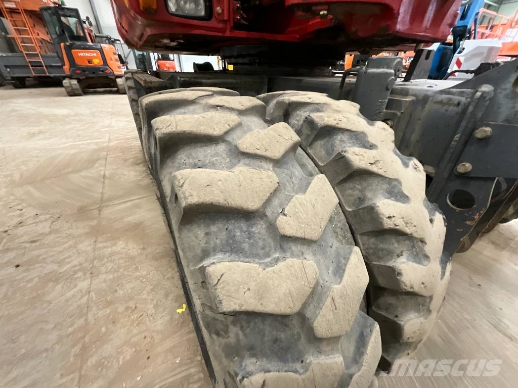 Takeuchi TB 295 W powertilt Lastik tekerli ekskavatörler