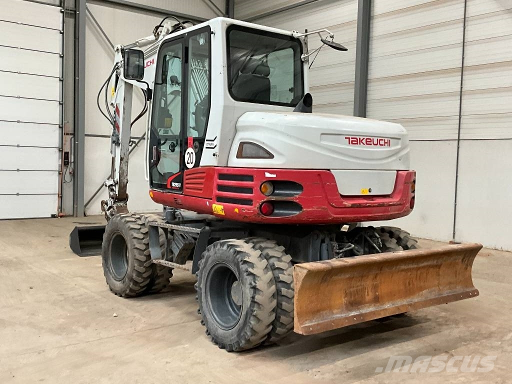 Takeuchi TB 295 W powertilt Lastik tekerli ekskavatörler