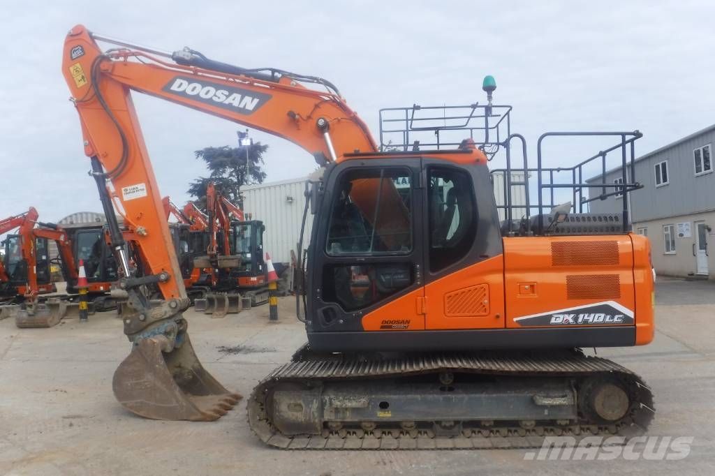 Doosan DX 140 LC-7 Roomikekskavaatorid