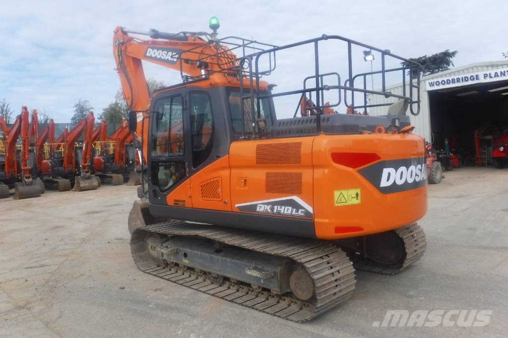 Doosan DX 140 LC-7 Roomikekskavaatorid