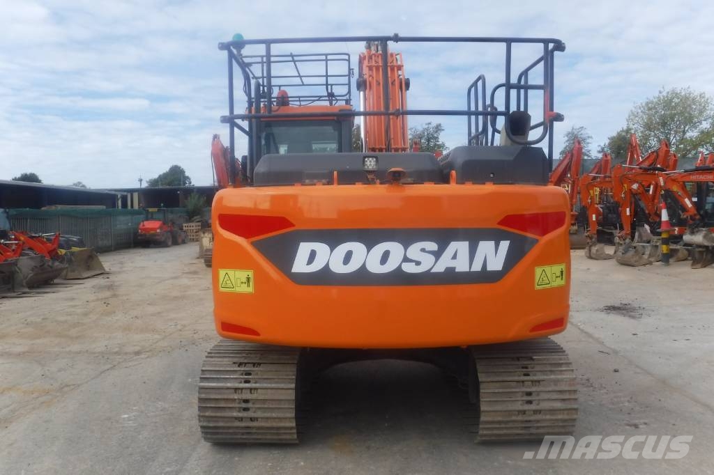 Doosan DX 140 LC-7 Roomikekskavaatorid