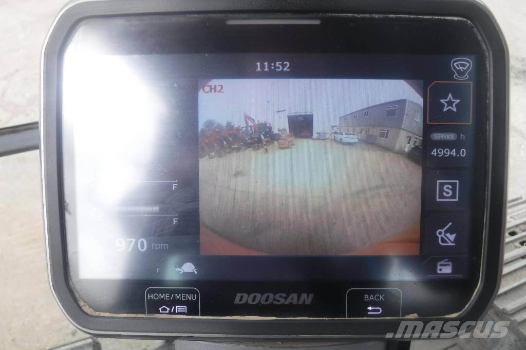 Doosan DX 140 LC-7 Roomikekskavaatorid