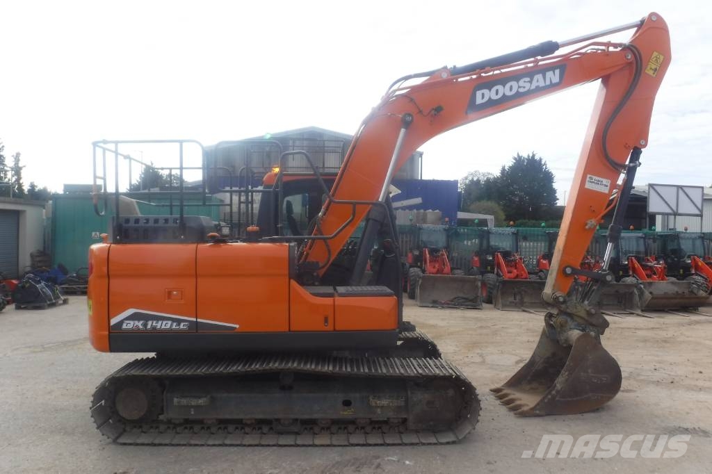 Doosan DX 140 LC-7 Roomikekskavaatorid