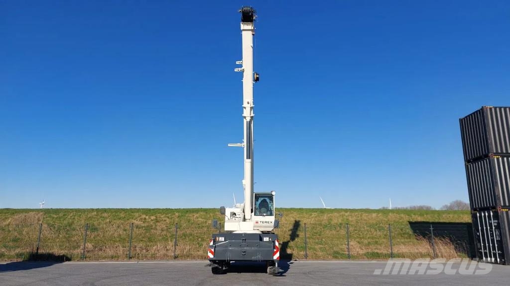 Terex RC30-1 رافعات الطرق الوعرة