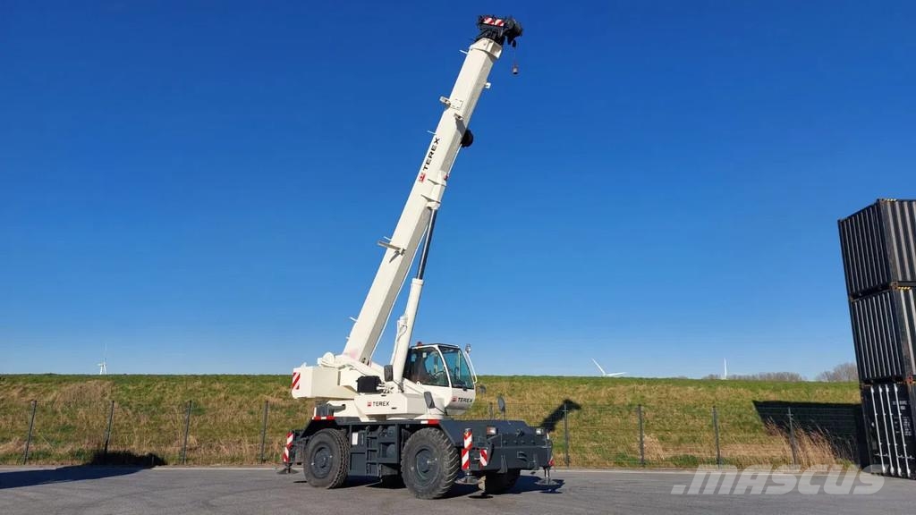 Terex RC30-1 رافعات الطرق الوعرة
