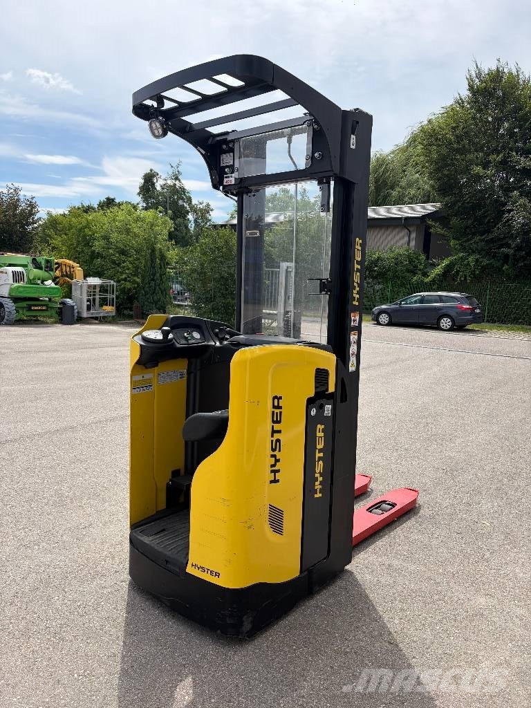 Hyster RS 1.6 Quersitz Hochhubwagen Sėdimi krautuvai