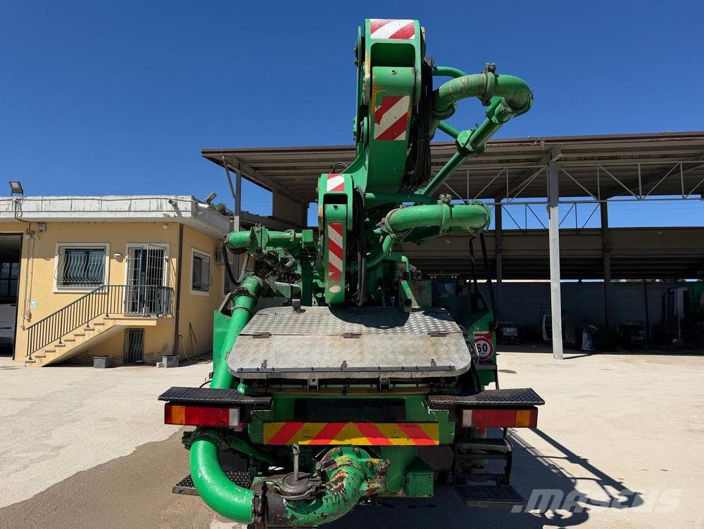 Astra VI HD8 84.48-80 Betonpumpen