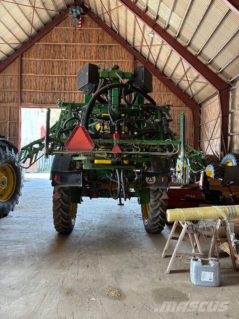 John Deere 840 TF الرشاشات