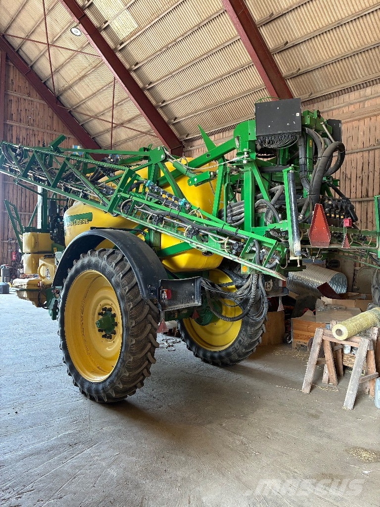 John Deere 840 TF الرشاشات