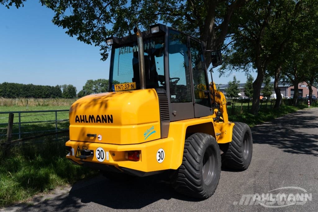 Ahlmann Zwenklader AZ 85t Kolesni nakladalci