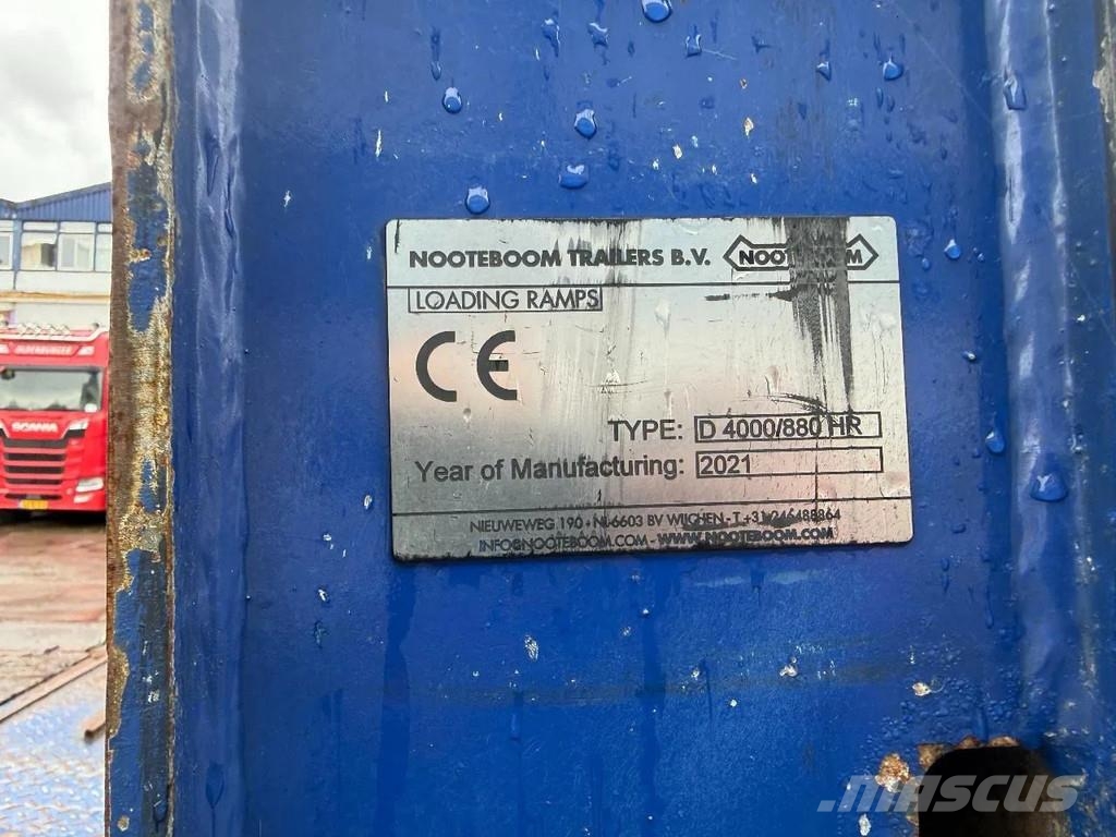 Nooteboom OSD-73-04 V UITSCHUIFBAAR Low loader-semi-trailers