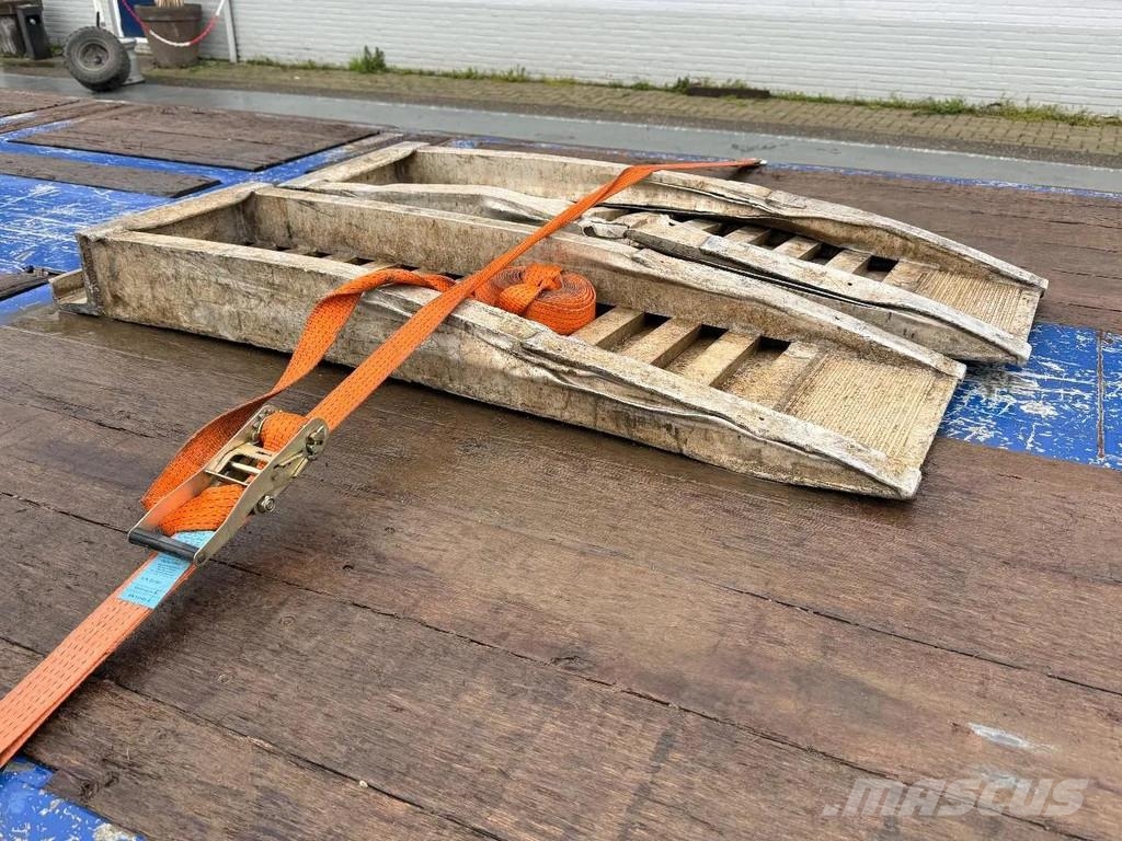Nooteboom OSD-73-04 V UITSCHUIFBAAR Low loader-semi-trailers