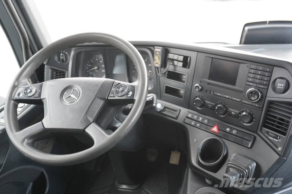 Mercedes-Benz Arocs 2636 / 6x4 / HDS Fassi / Wywrotka 3 str Camiones grúa