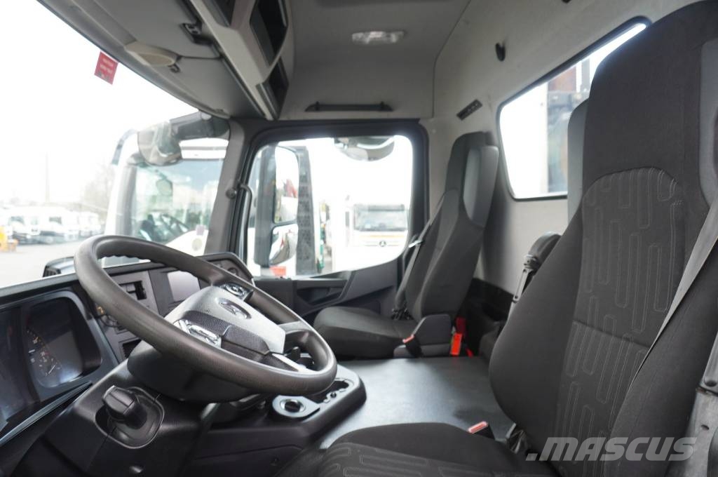 Mercedes-Benz Arocs 2636 / 6x4 / HDS Fassi / Wywrotka 3 str Camiones grúa