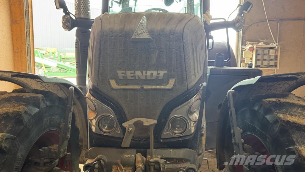 Fendt 720 VARIO PROFI + Traktorit