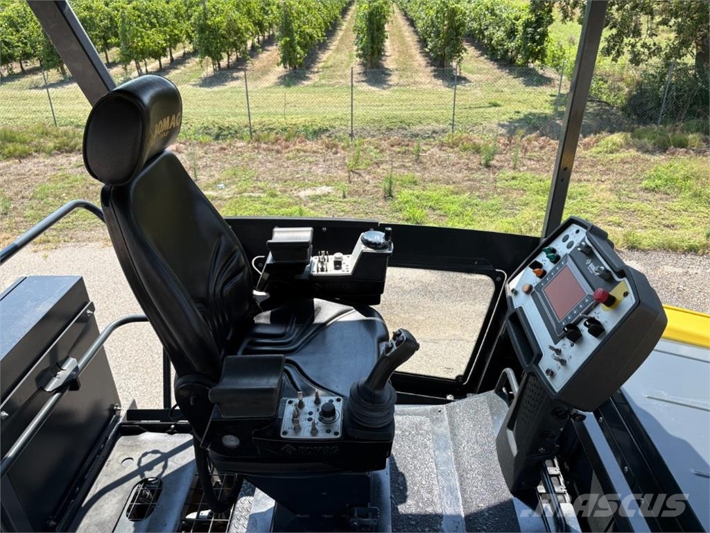 Bomag IT BF 700 C-3 S500 Stage V/Tier 4f Машини за асфалт