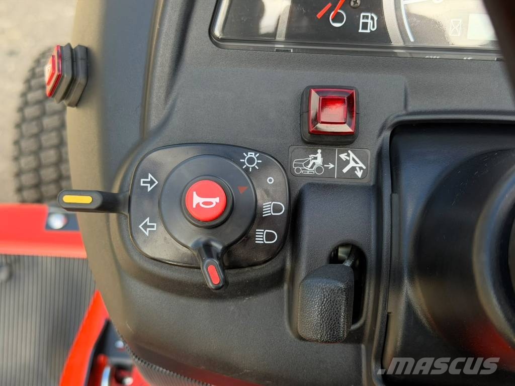 Kubota G261HD / Kerääjä / Tieliikennevarustus / Traktorske kosilice
