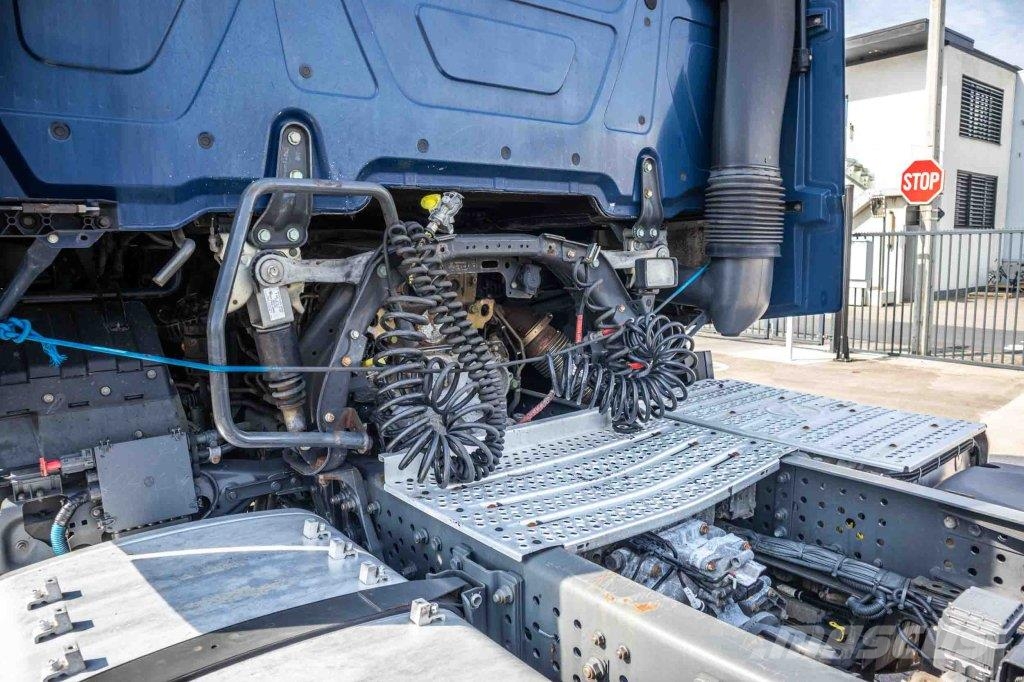Mercedes-Benz ACTROS 1848 LS Prime Movers
