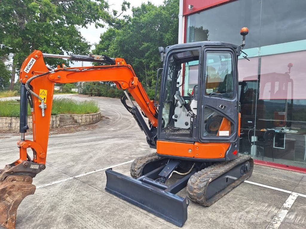 Hitachi ZX33-5A Mini bageri <7t