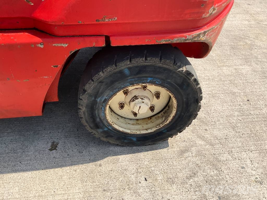 Manitou MSI 40 험지용 트럭