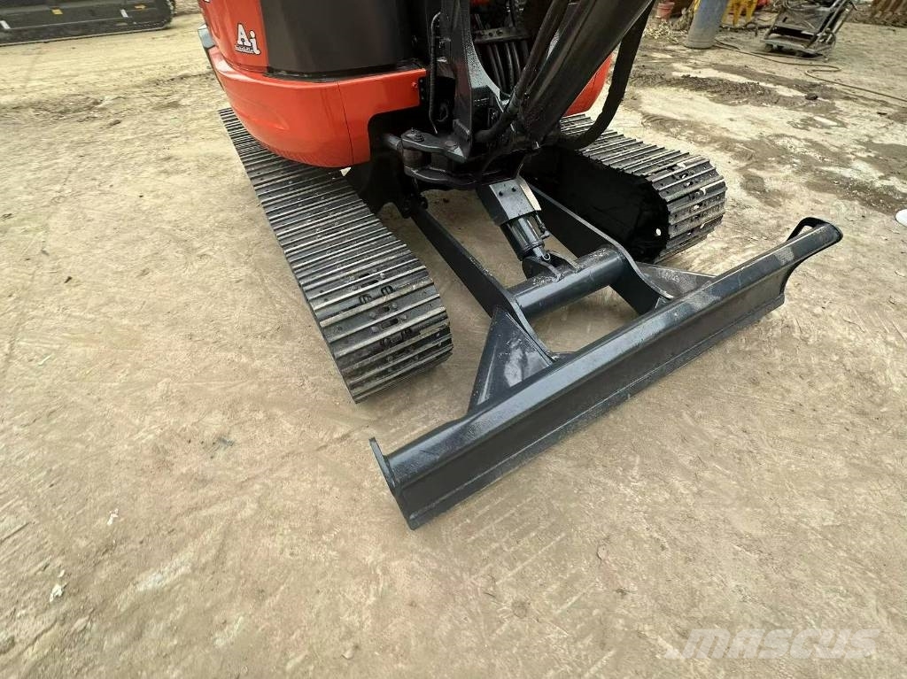 Kubota KX163 Mini bageri < 7t