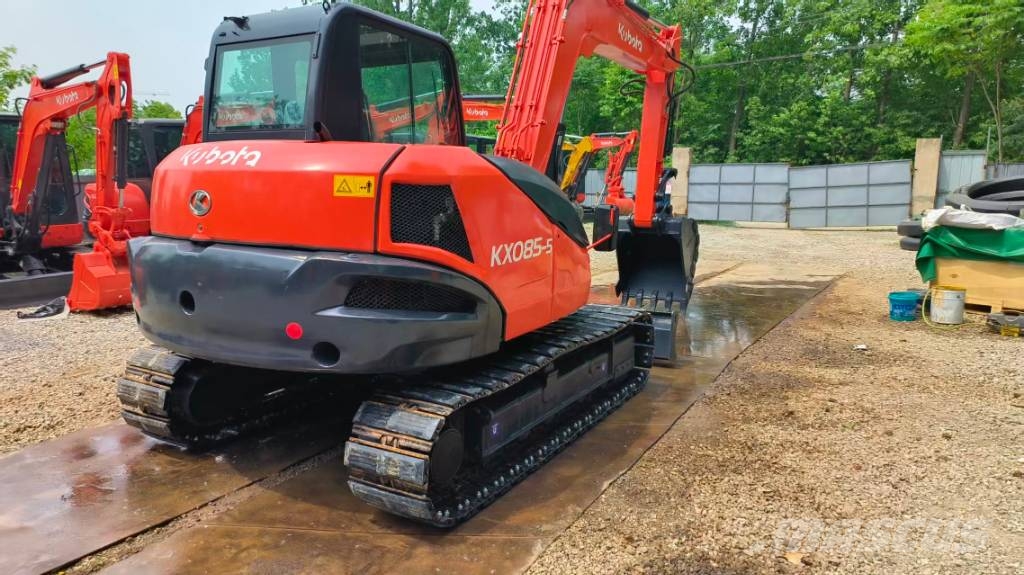 Kubota KX 085-5 Közepes (midi) kotrók 7 t - 12 t