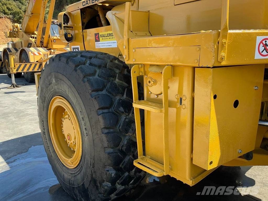 CAT 966C لوادر بعجل
