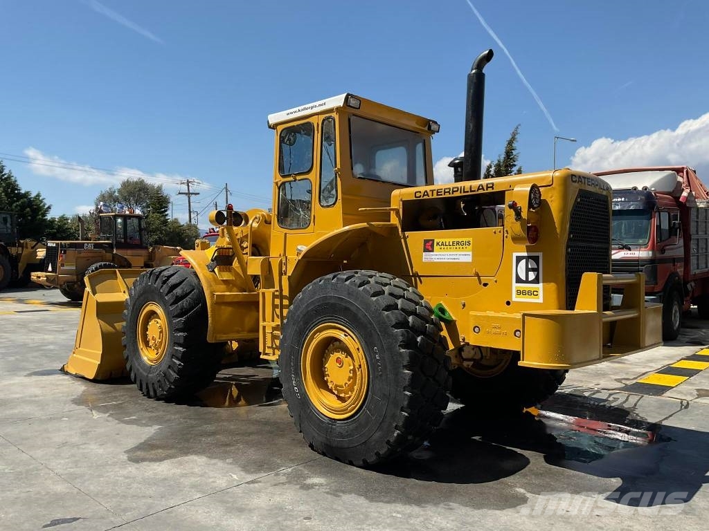 CAT 966C لوادر بعجل