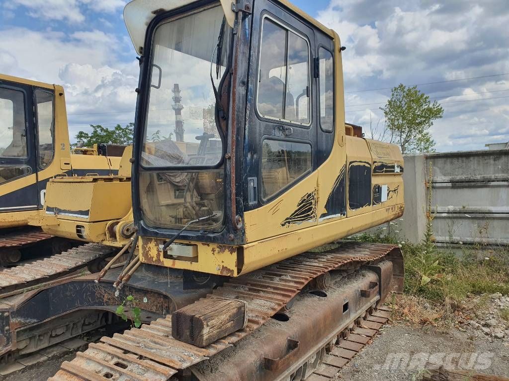 CAT 325 - 350, D6M további modellek Hidráulicos