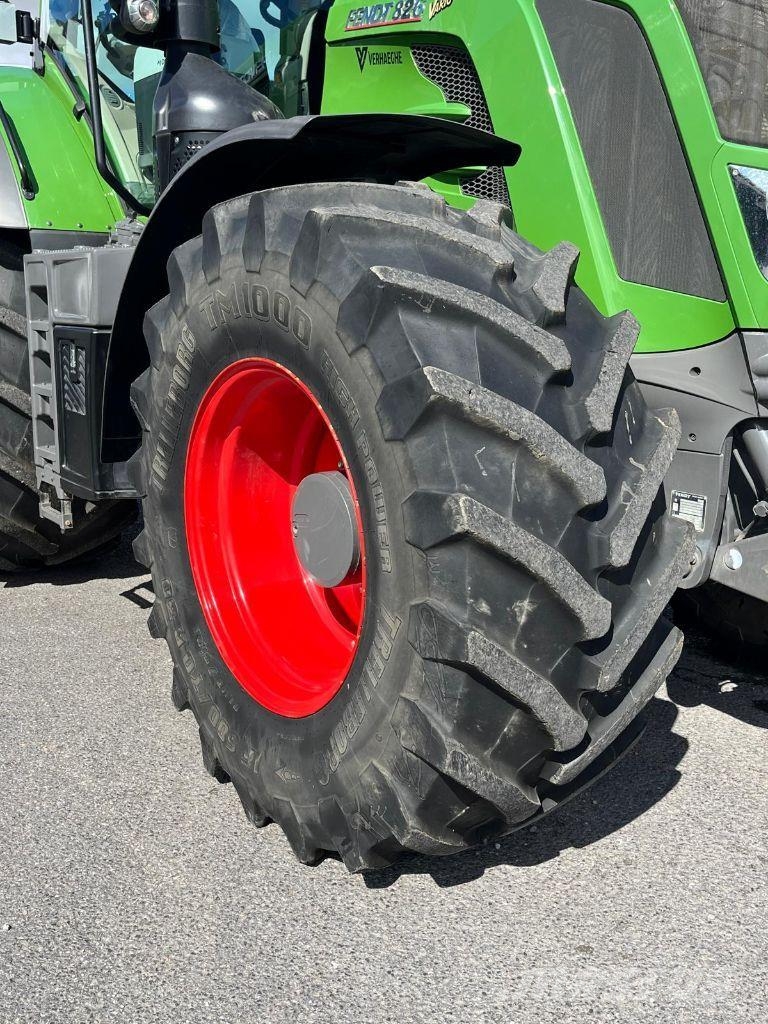 Fendt 826 S4 Profi + Tractors
