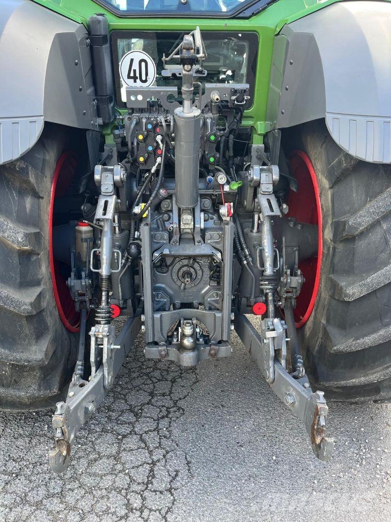 Fendt 826 S4 Profi + Traktorer